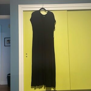 Black knit maxi dress from Amazon Essentials, NWT